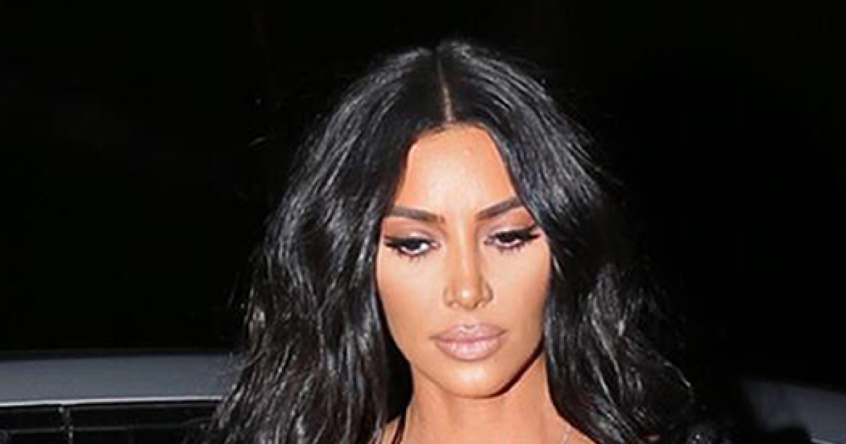  Kim Kardashian amplía su negocio vendiendo fajas y maquillaje