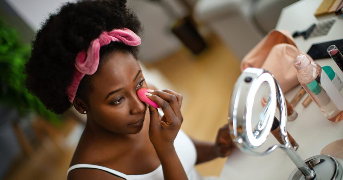 Cómo limpiar las brochas de maquillaje fácil y rápido - Los mejores trucos  y consejos aquí