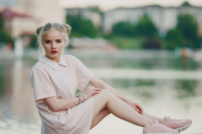 Las zapatillas favoritas de Kaia Gerber son también las virales que arrasan  en Instagram