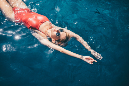 Los 21 bañadores moldeadores (y reductores) más bonitos del verano