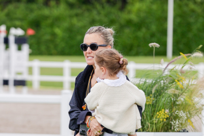 De la Reina Letizia a Heidi Klum: cómo llevar la chaqueta blanca esta  primavera