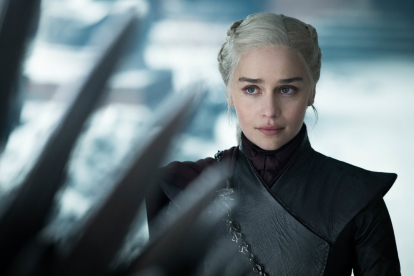 Emilia Clarke como Daenerys Targaryen en el último episodio de 'Juego de tronos'