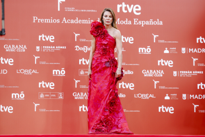 Mar Flores en los Premios de la Academia de la Moda.