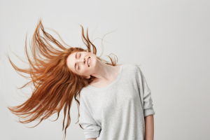 CBD para el cabello: la nueva solución natural que nutre y mejora nuestra melena desde casa