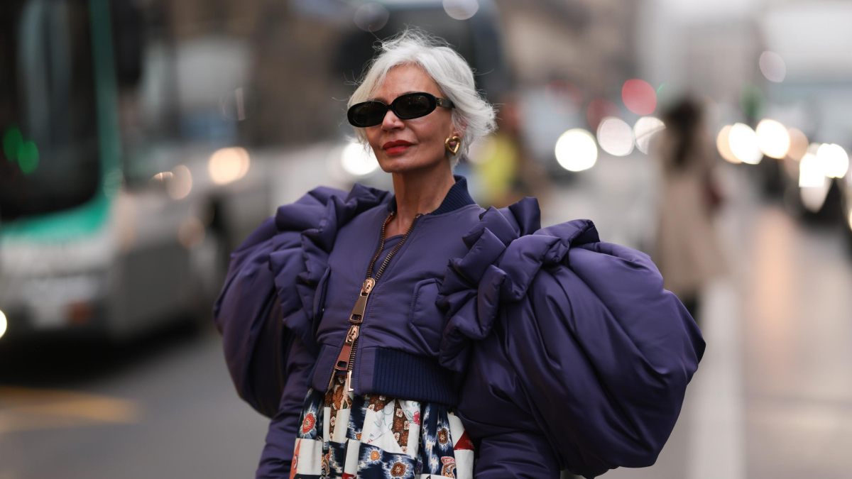 
        La influencer polaca de 60 años que compra en Inditex y es pura inspiración para mujeres elegantes
    