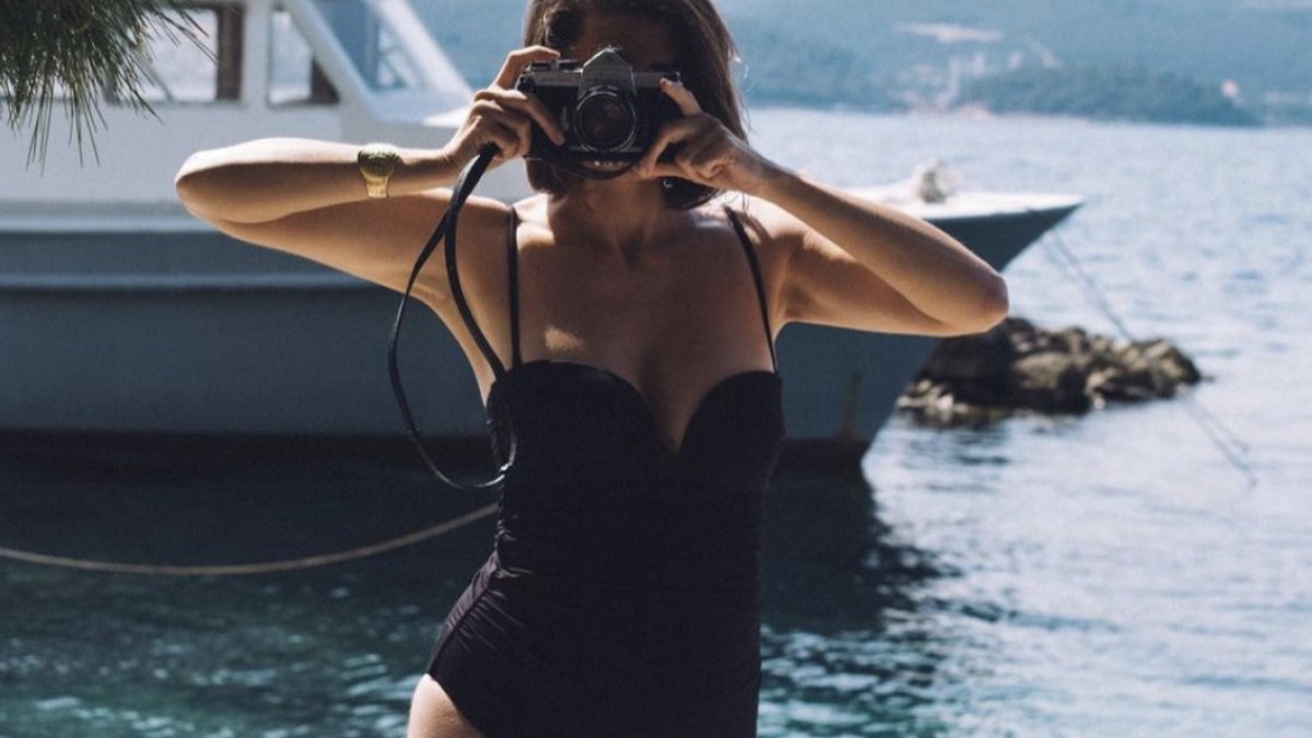 
         Cinco bikinis y bañadores rebajados en Calzedonia que agotarán las mujeres de 50 más elegantes y modernas 
    