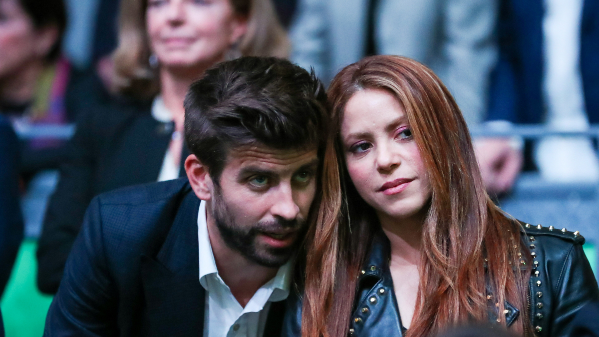 
         Shakira se defiende ante los tribunales alegando lo celoso que era Gerard Piqué con ella 
    
