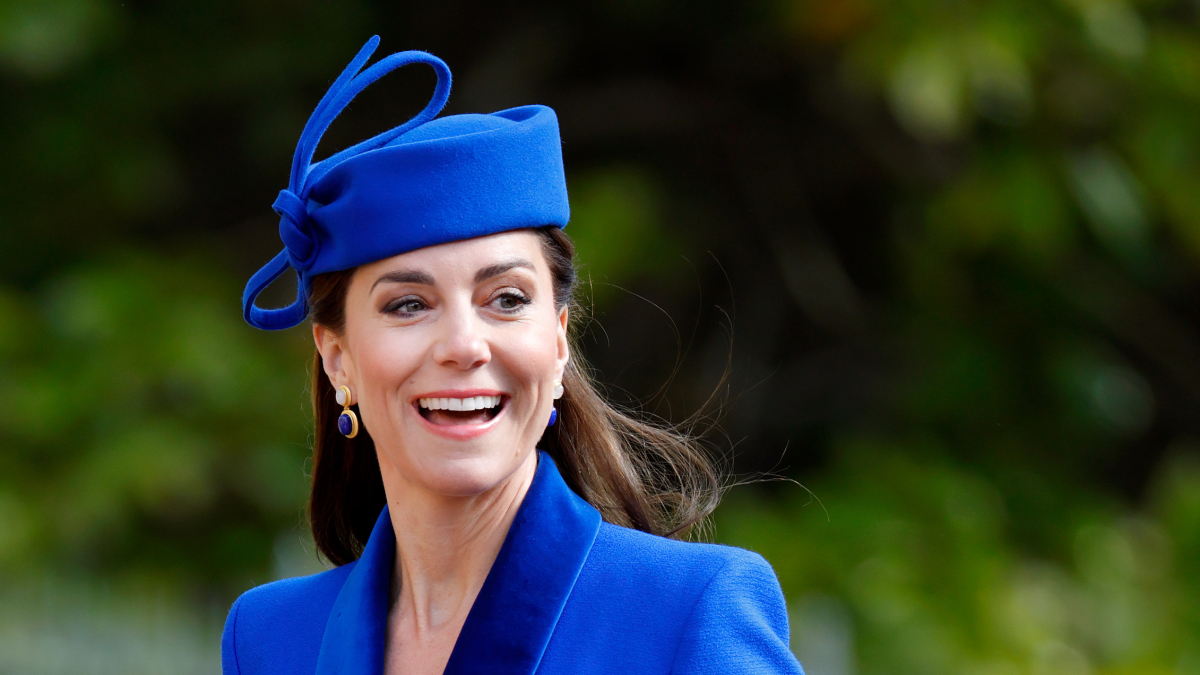 
        Las cinco teorías más locas sobre la desaparición de Kate Middleton: “Se ha cortado mal el flequillo y no quiere que la vean”
    