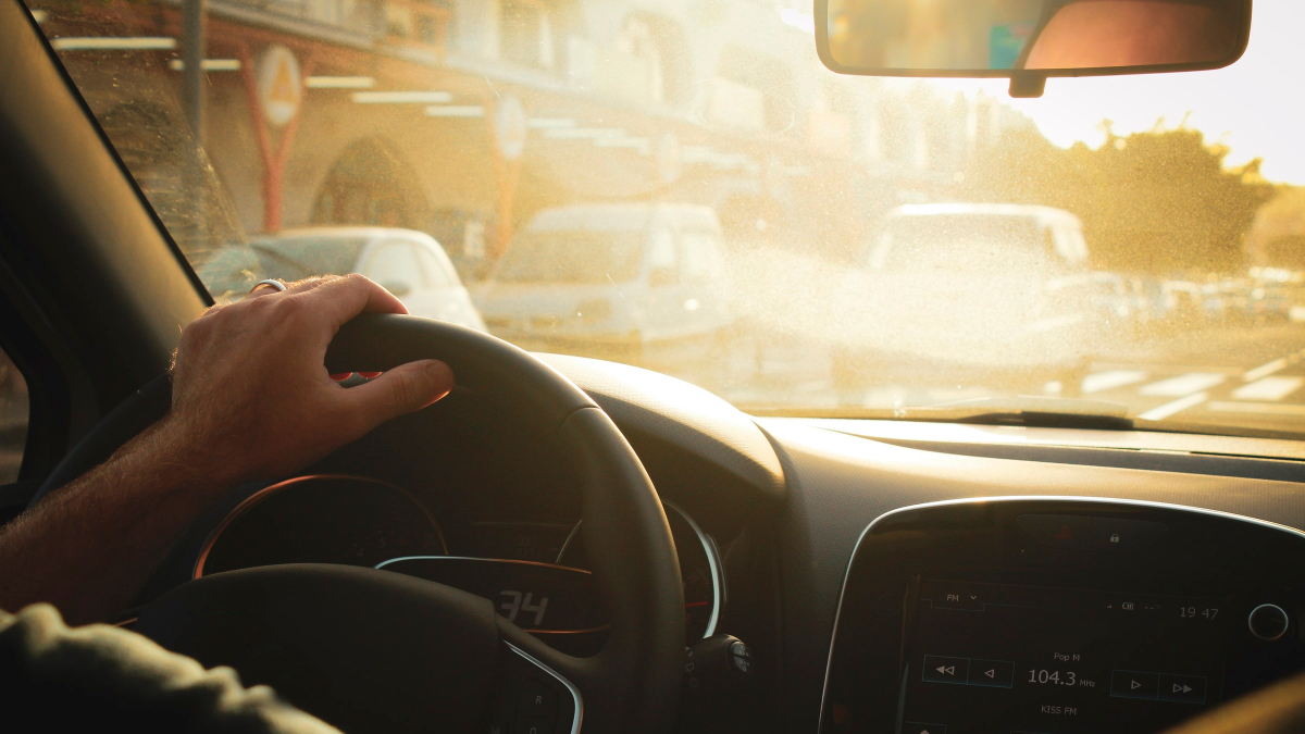 
         Cómo las altas temperaturas ponen en riesgo la salud de tu coche 
    