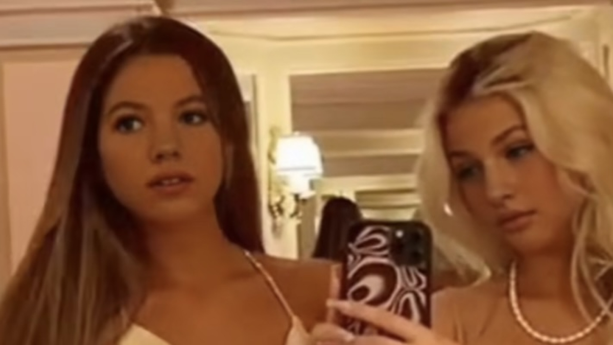 
         Un vídeo viral de TikTok muestra con Inteligencia Artificial cómo serían Leonor y Sofía saliendo de fiesta 
    