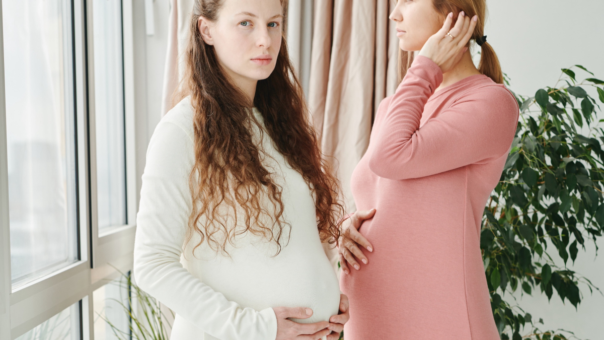 
         El método ROPA: el tratamiento de reproducción asistida que permite a parejas de mujeres ser madres del mismo bebé 
    