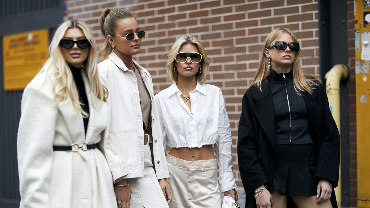 
         Zara, Bershka y Massimo Dutti: estas seis camisas blancas elegantes y modernas son ideales para sumar a tus looks de entretiempo 
    