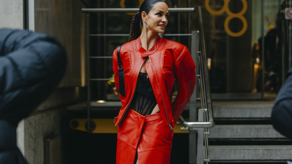
         Cinco prendas rojas de la colección de Zara de San Valentín que son tendencia en el street style 
    