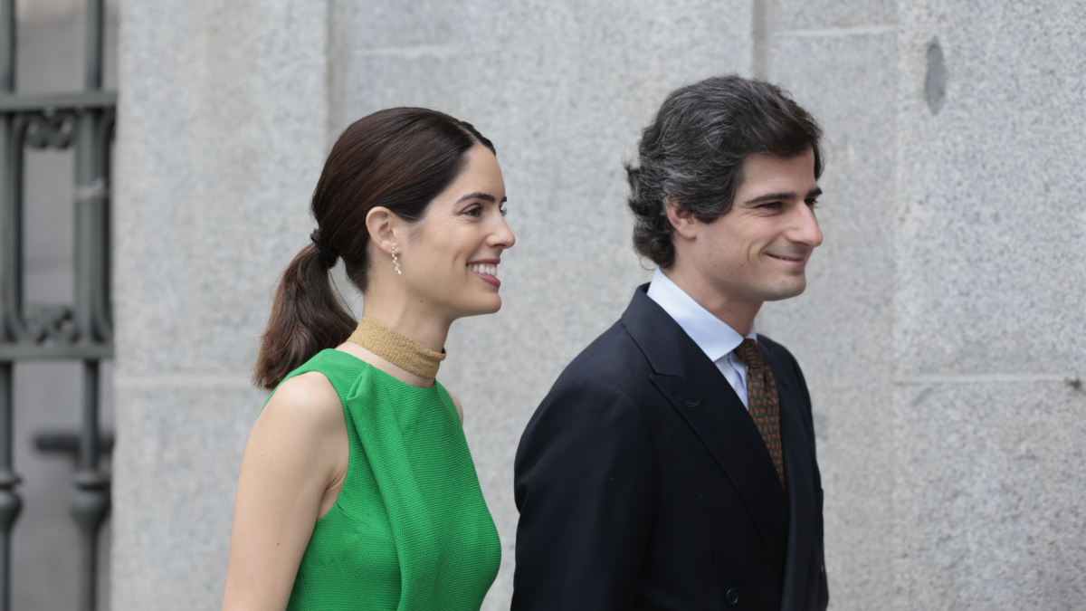 
        El vestido de 1.100 euros de Sofía Palazuelo, la invitada más elegante de la boda de Almeida
    