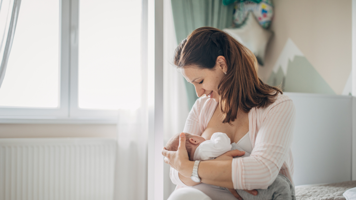
        El cuarto trimestre o por qué es fundamental un buen seguimiento de la mamá y el bebé tras el parto
    
