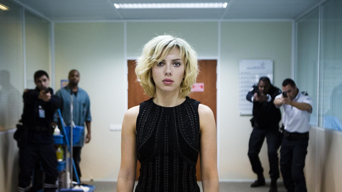 
        Hoy: una película de Scarlett Johansson que oculta una teoría sorprendente sobre la élite mundial
    
