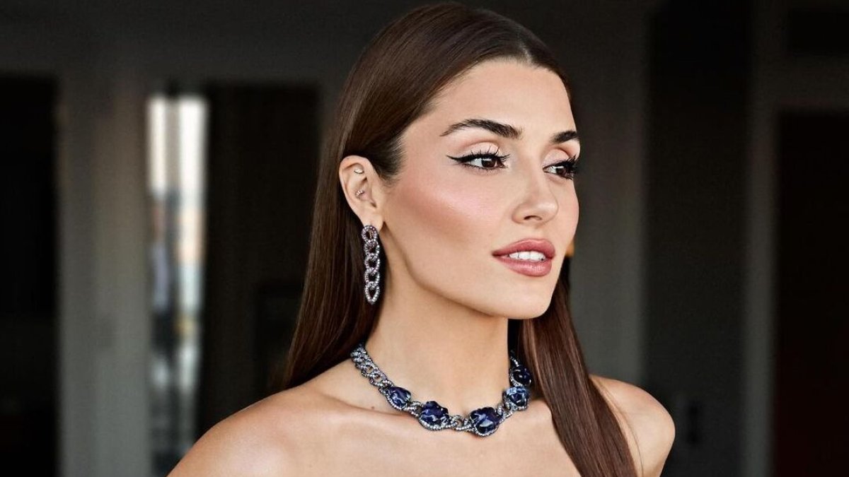 
                Hande Erçel da el salto a Asia al ser nominada como Mejor Actriz en los 'Netizens Choice'
            