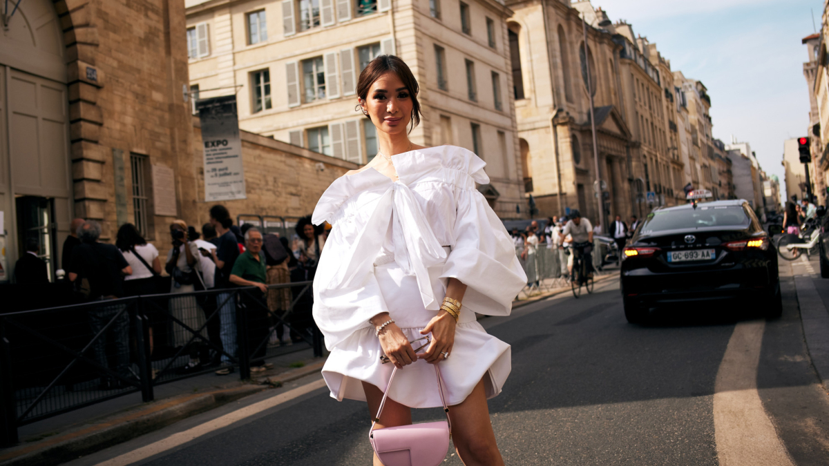 
        Los bolsos más deseados del street style de la Alta Costura están firmados por Dior o Chanel
    