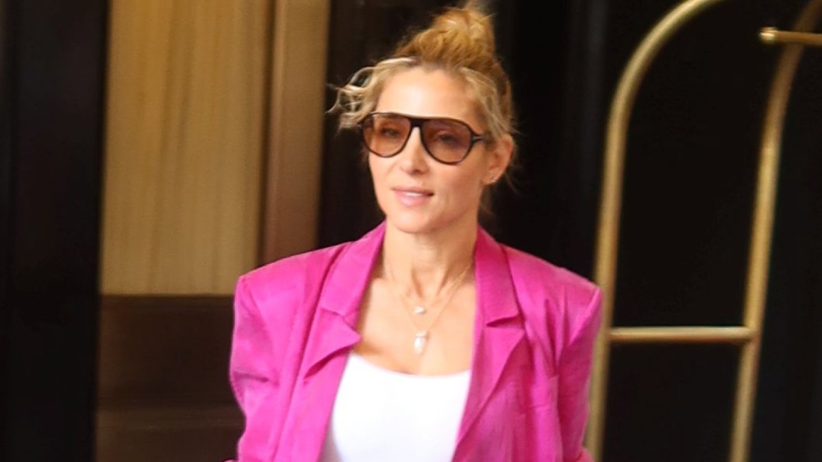 
                Las zapatillas favoritas de Elsa Pataky están tiradas de precio en el outlet de Gioseppo
            