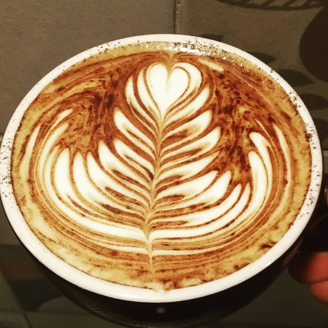 Fashion cafés, el arte latte se vuelve glamoroso en las redes
