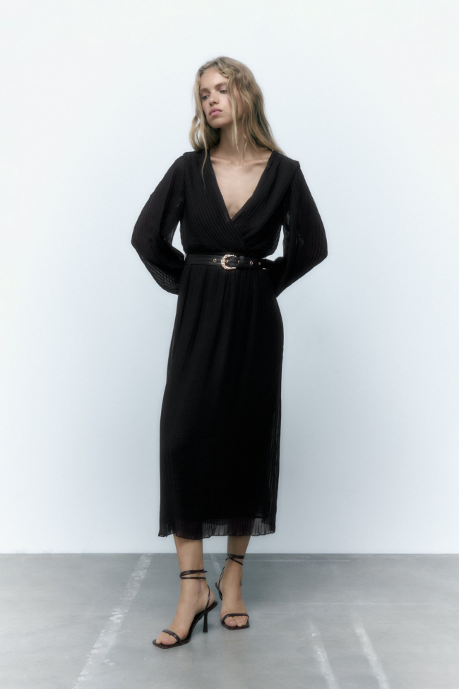 Interpersonal espada Figura Nuevo en Zara: 12 vestidos negros que serán tu comodín 24/7