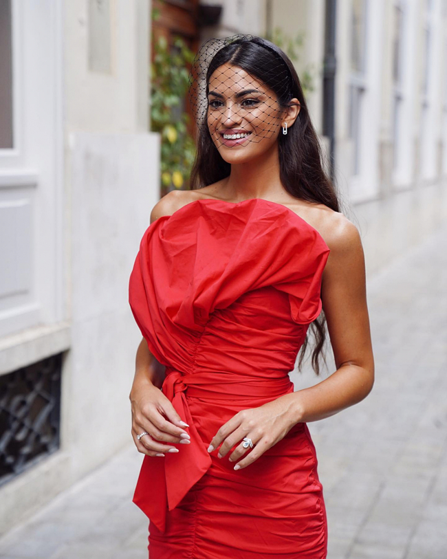 15 vestidos rojos de invitada más para bodas 2022