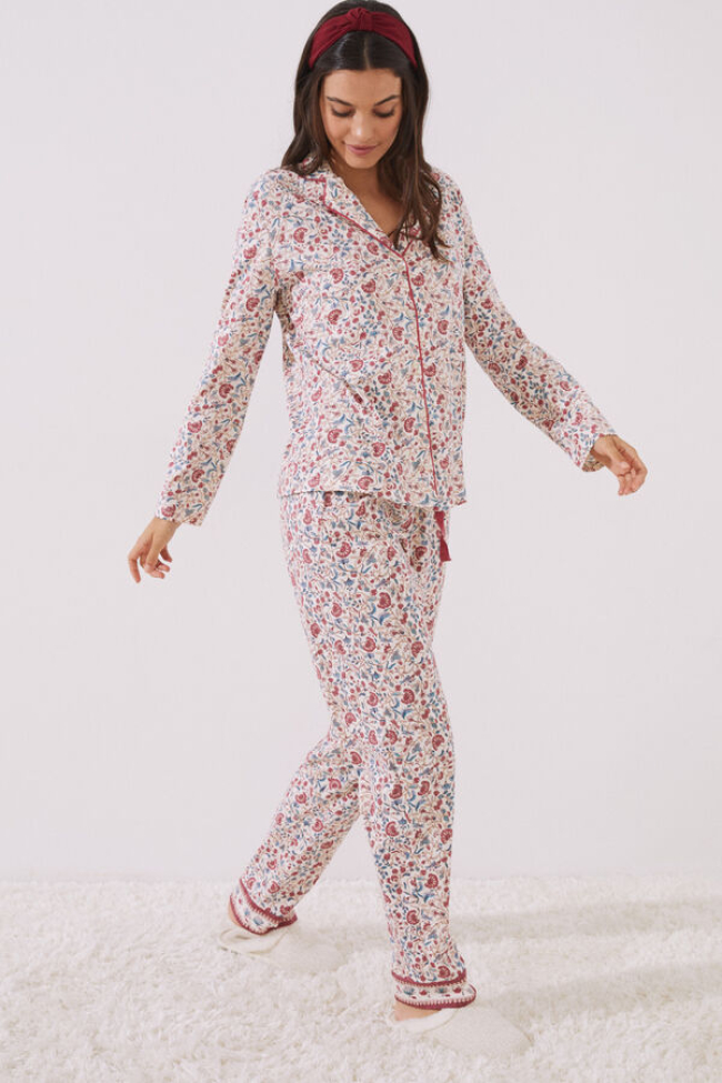 Pijama camisero 100% algodón estampado rosa. PVP: 23,99 €