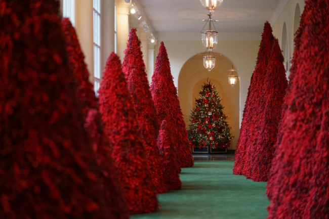 Decoración navideña de la Casa Blanca en 2018 | Fuente: @FLOTUS en Twitter