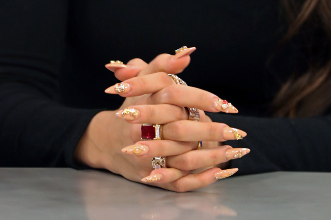 Las uñas de Rosalía
