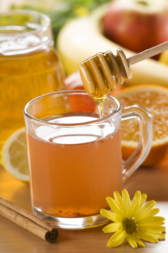 La miel es uno de los ingredientes más usados en mascarillas (Gtres).