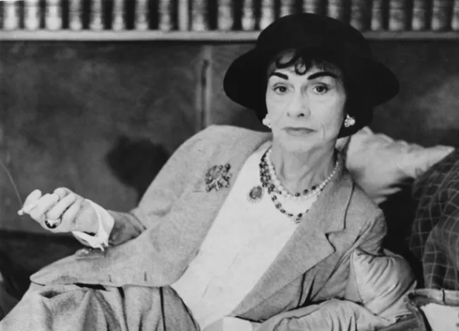 90 Frases de Coco Chanel INSPIRADORAS y ETERNAS