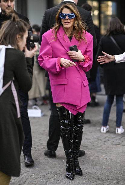 Copia en el low cost el total look rosa tendencia (medias incluidas)