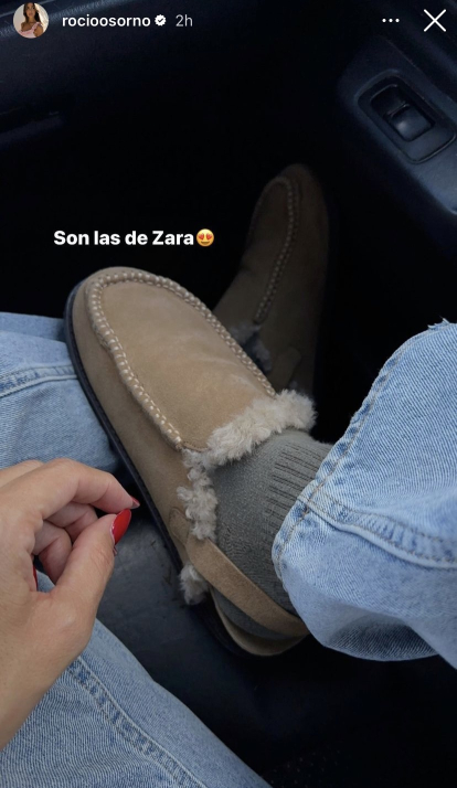 Rocío Osorno con zapatos de Zara