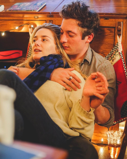 Jeremy Allen White junto a su exmujer Addison Timlin