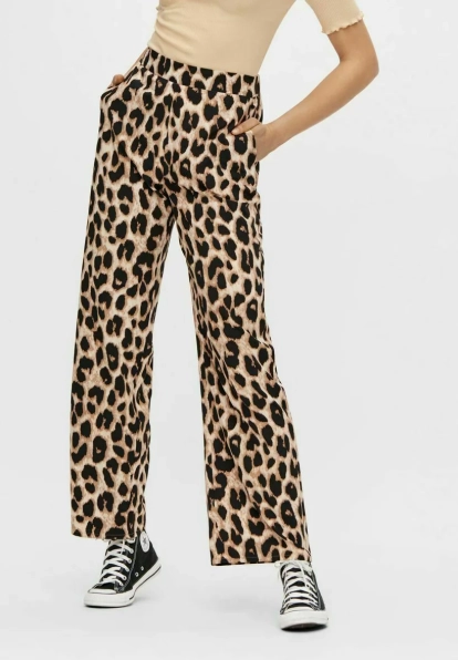 Pantalón de leopardo